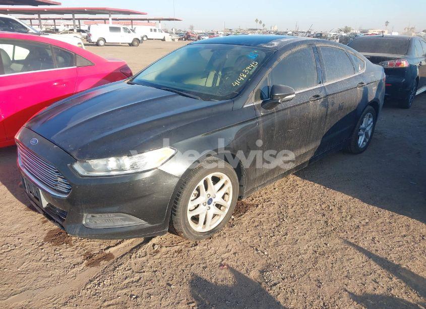 Photo 2 of 2014 Ford Fusion SE (VIN 3FA6P0HD7ER333516)