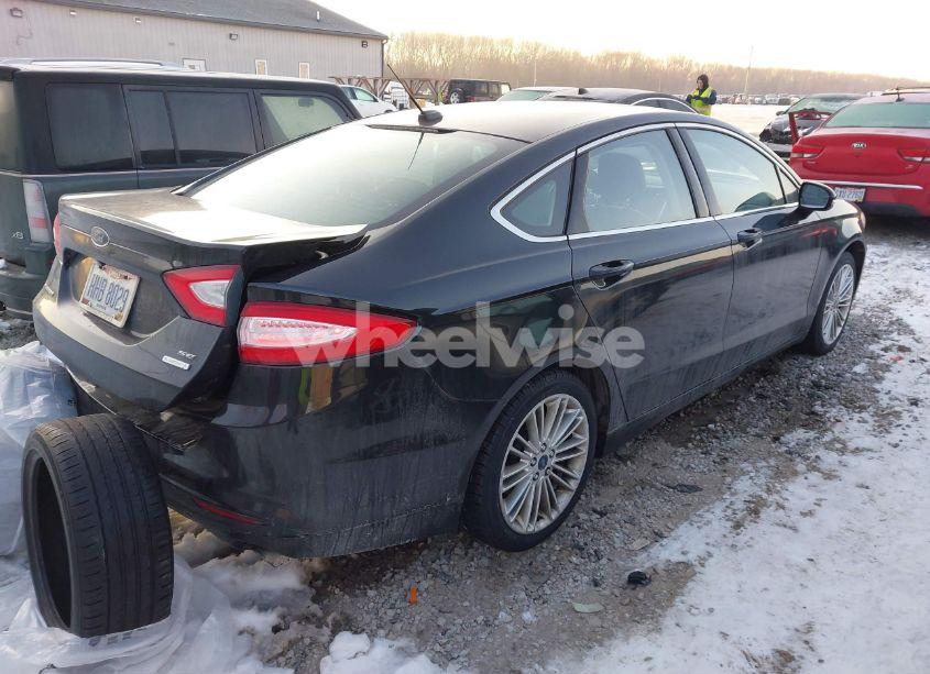 Photo 4 of 2014 Ford Fusion SE (VIN 3FA6P0HD7ER336464)