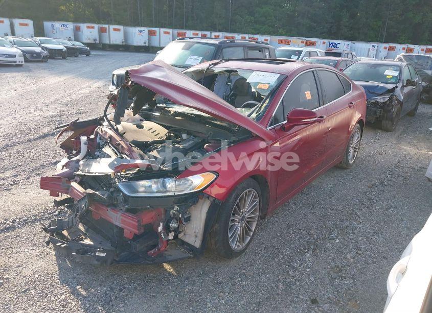 Photo 2 of 2014 Ford Fusion SE (VIN 3FA6P0HD7ER365723)