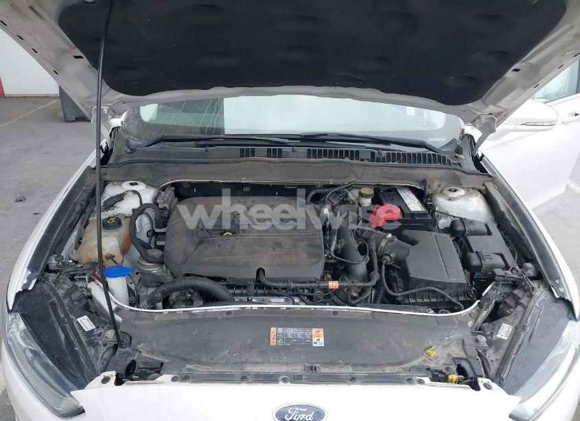 Photo 10 of 2014 Ford Fusion SE (VIN 3FA6P0HD7ER392422)