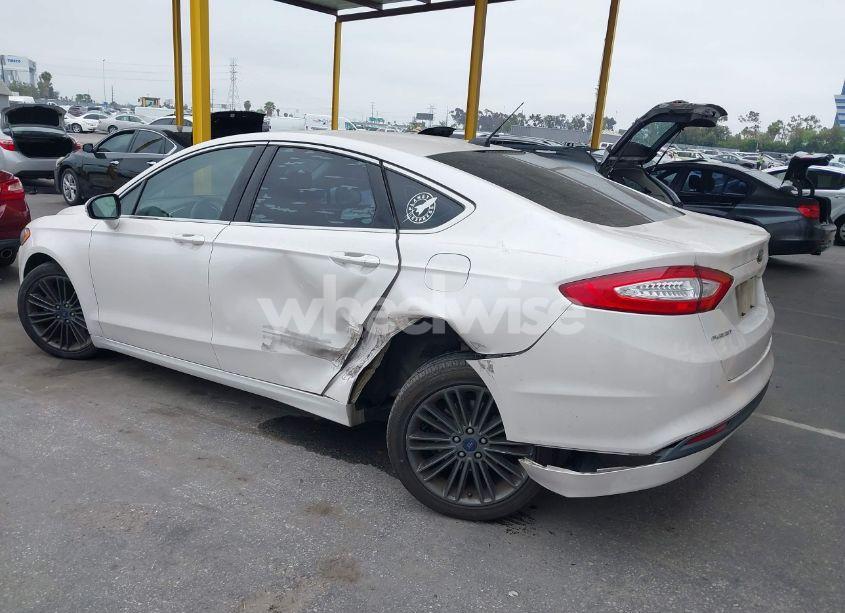 Photo 3 of 2014 Ford Fusion SE (VIN 3FA6P0HD7ER392422)