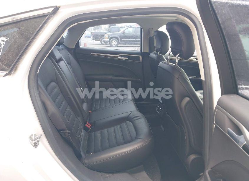 Photo 8 of 2014 Ford Fusion SE (VIN 3FA6P0HD7ER392422)