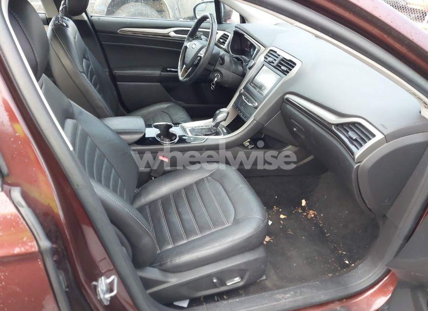 Photo 5 of 2015 Ford Fusion SE (VIN 3FA6P0HD7FR110815)