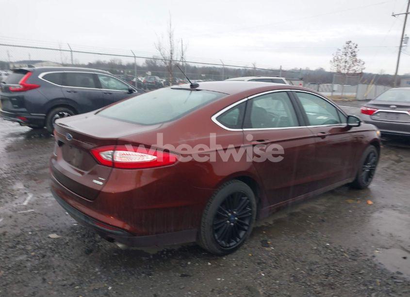 Photo 4 of 2015 Ford Fusion SE (VIN 3FA6P0HD7FR111057)