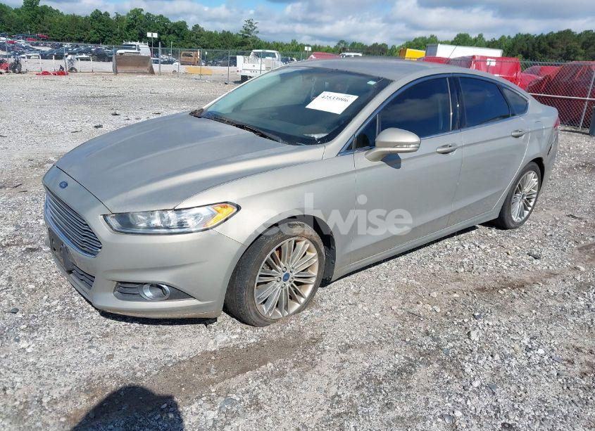 Photo 2 of 2015 Ford Fusion SE (VIN 3FA6P0HD7FR127274)