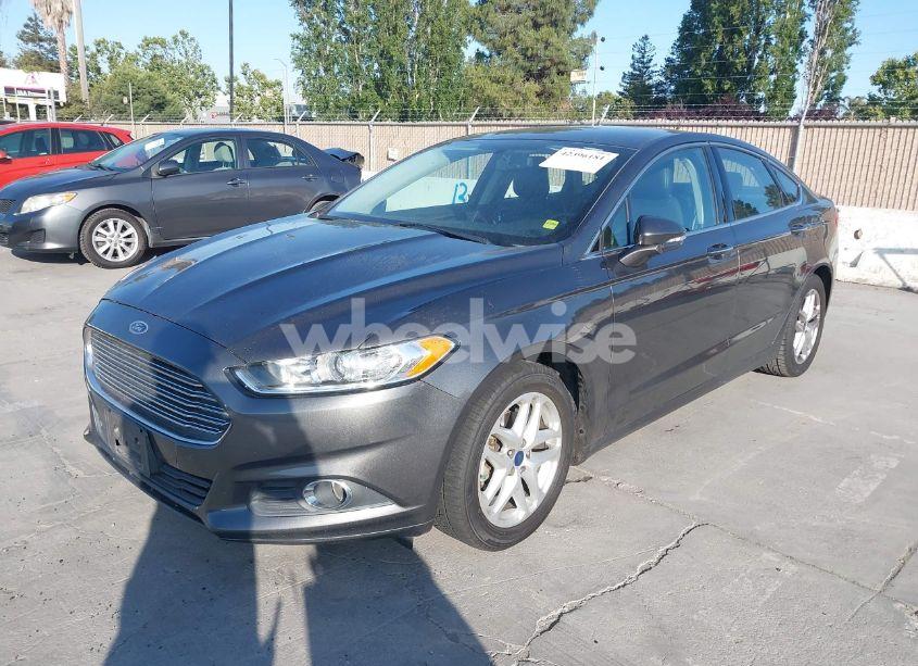 Photo 2 of 2015 Ford Fusion SE (VIN 3FA6P0HD7FR151414)