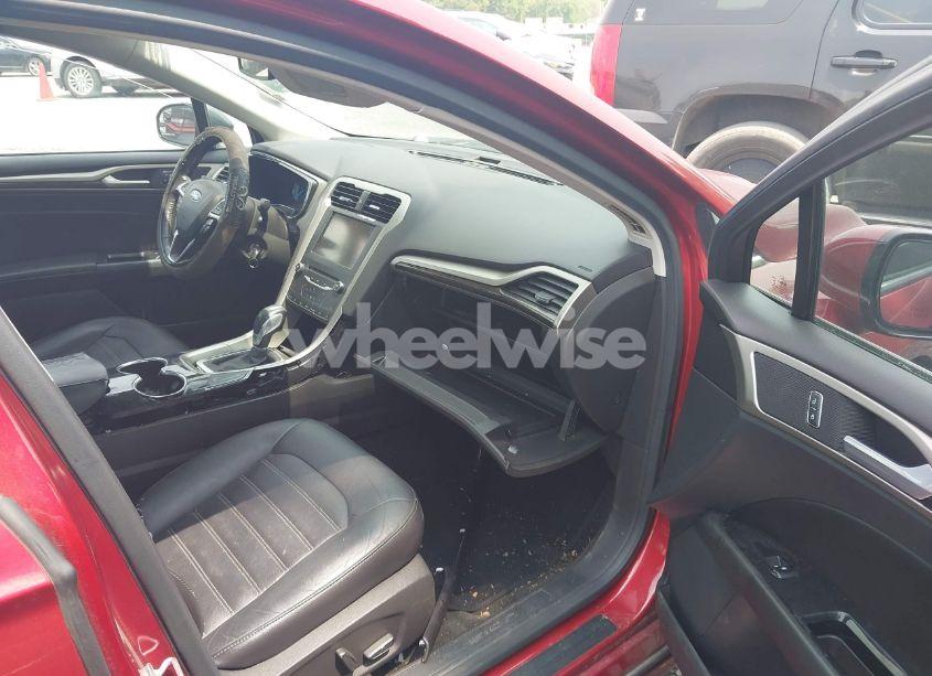 Photo 5 of 2015 Ford Fusion SE (VIN 3FA6P0HD7FR212048)