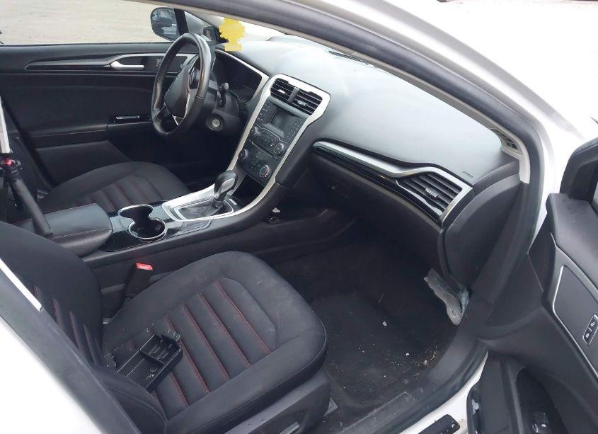 Photo 5 of 2015 Ford Fusion SE (VIN 3FA6P0HD7FR232753)