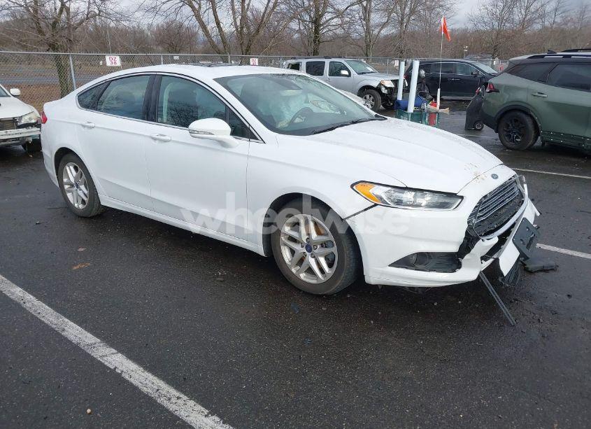 2015 Ford Fusion SE (VIN 3FA6P0HD7FR241372) main photo