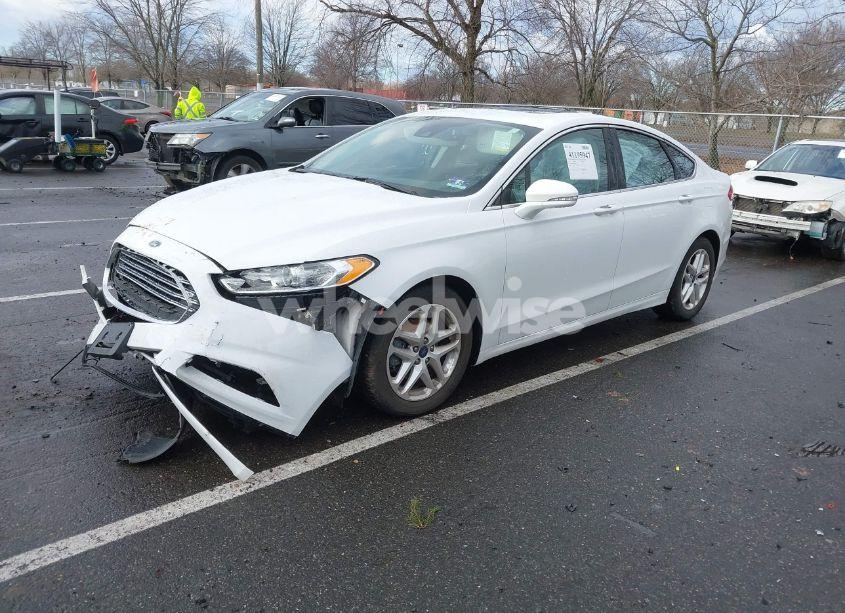 Photo 2 of 2015 Ford Fusion SE (VIN 3FA6P0HD7FR241372)