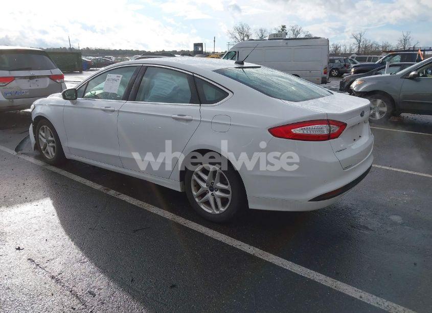 Photo 3 of 2015 Ford Fusion SE (VIN 3FA6P0HD7FR241372)