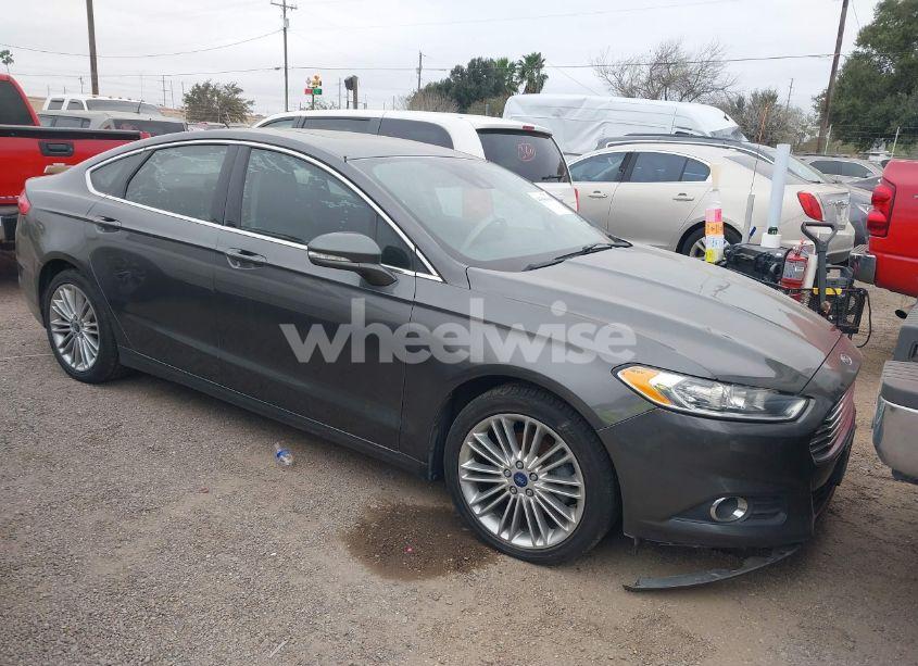2016 Ford Fusion SE (VIN 3FA6P0HD7GR113571) main photo