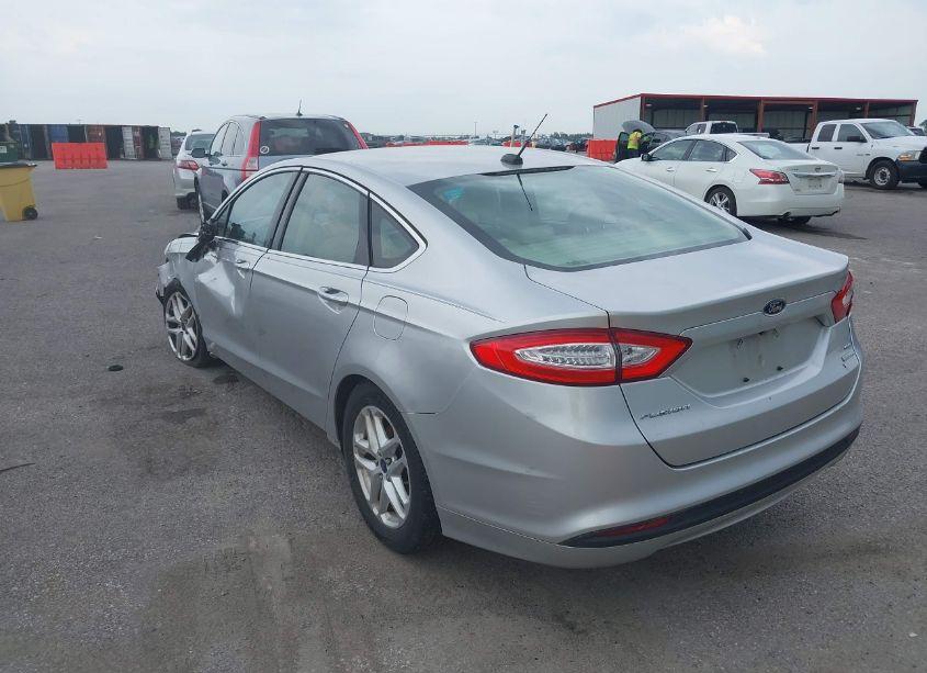 Photo 3 of 2016 Ford Fusion SE (VIN 3FA6P0HD7GR135294)