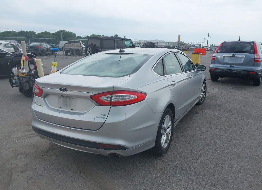 Photo 4 of 2016 Ford Fusion SE (VIN 3FA6P0HD7GR135294)