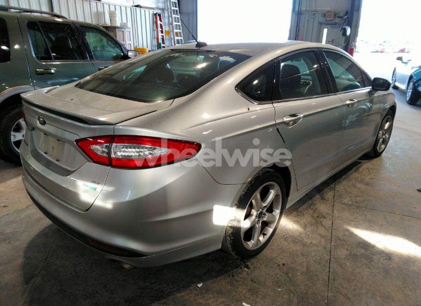 Photo 4 of 2016 Ford Fusion SE (VIN 3FA6P0HD7GR152967)