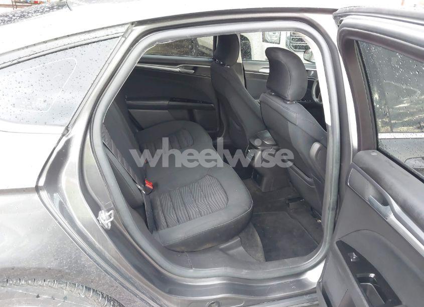 Photo 8 of 2016 Ford Fusion SE (VIN 3FA6P0HD7GR163256)