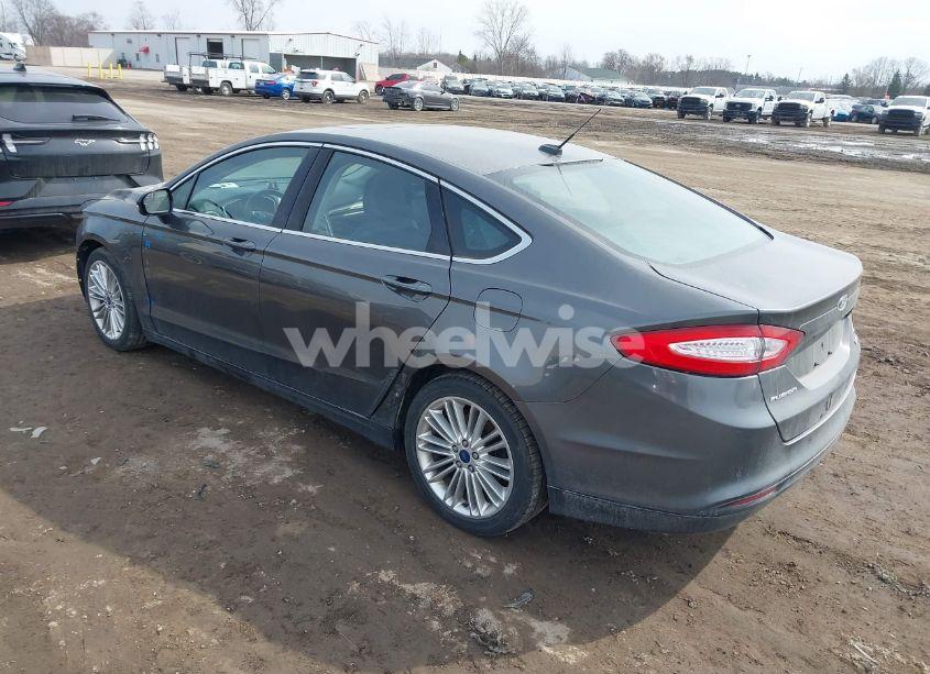 Photo 3 of 2016 Ford Fusion SE (VIN 3FA6P0HD7GR213265)