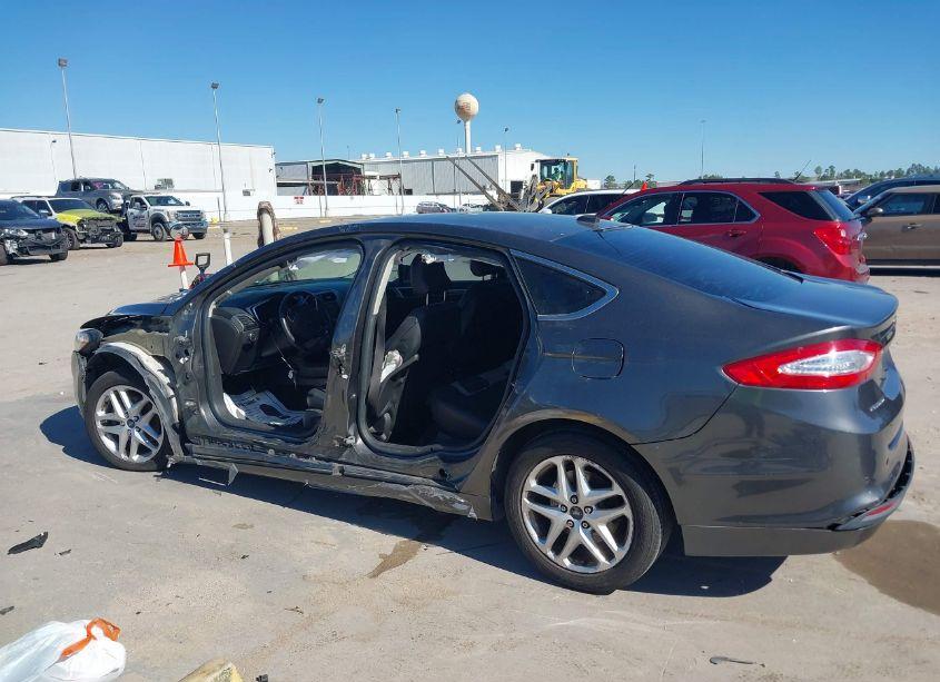 Photo 15 of 2016 Ford Fusion SE (VIN 3FA6P0HD7GR247349)