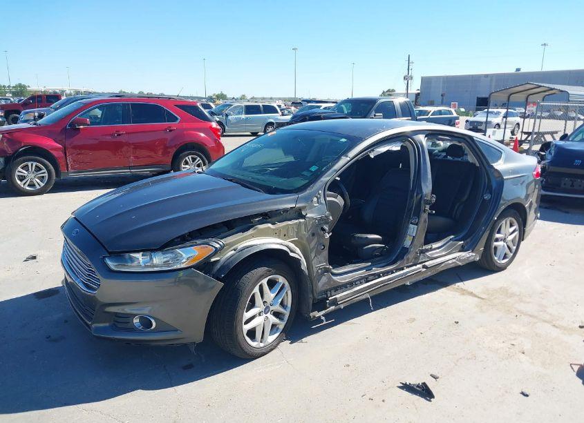 Photo 2 of 2016 Ford Fusion SE (VIN 3FA6P0HD7GR247349)