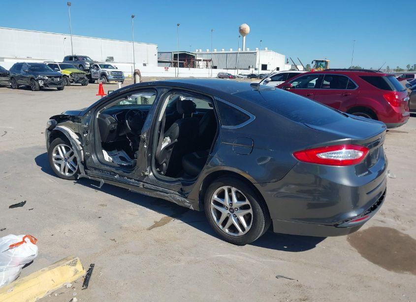 Photo 3 of 2016 Ford Fusion SE (VIN 3FA6P0HD7GR247349)