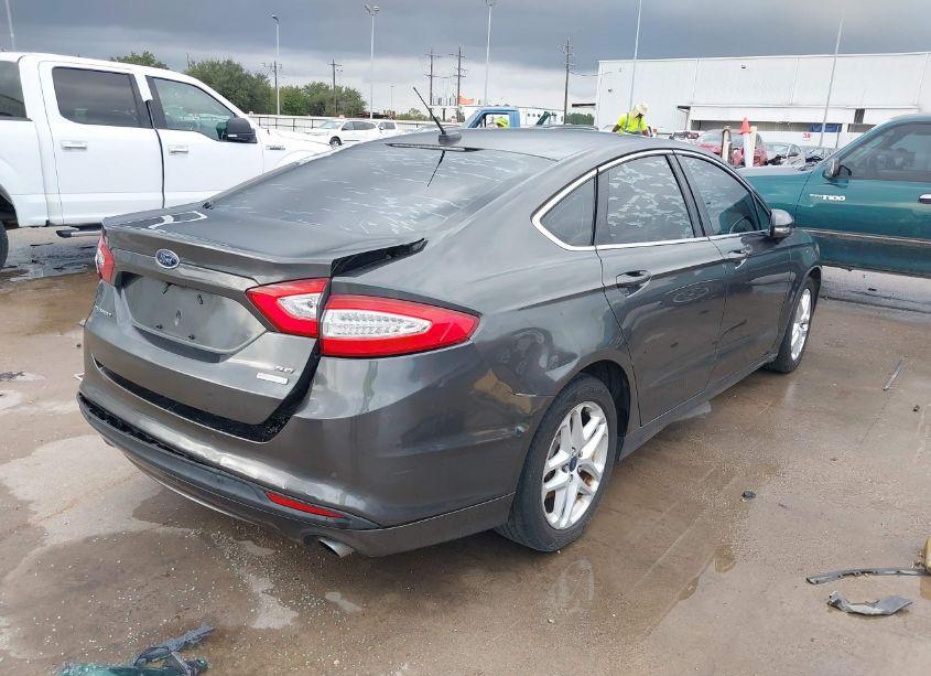 Photo 4 of 2016 Ford Fusion SE (VIN 3FA6P0HD7GR247349)