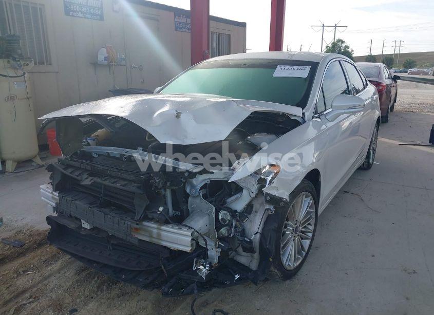 Photo 2 of 2016 Ford Fusion SE (VIN 3FA6P0HD7GR273854)