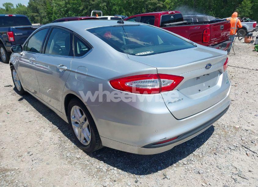 Photo 3 of 2016 Ford Fusion SE (VIN 3FA6P0HD7GR296020)