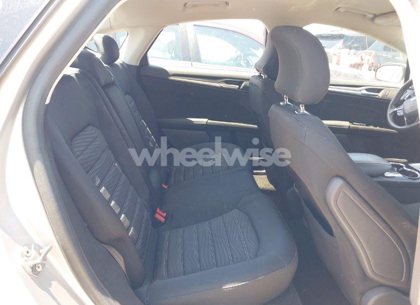 Photo 8 of 2016 Ford Fusion SE (VIN 3FA6P0HD7GR296020)