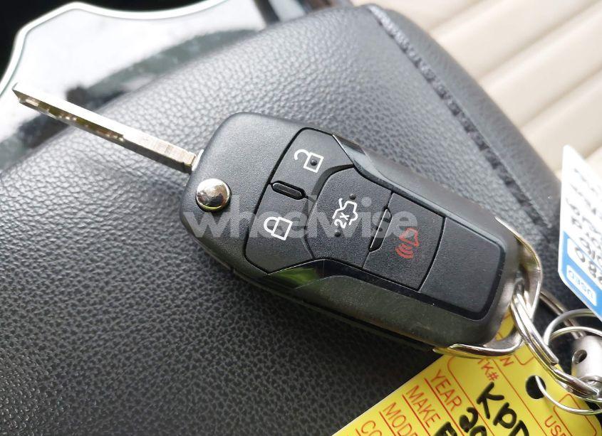 Photo 11 of 2016 Ford Fusion SE (VIN 3FA6P0HD7GR314497)