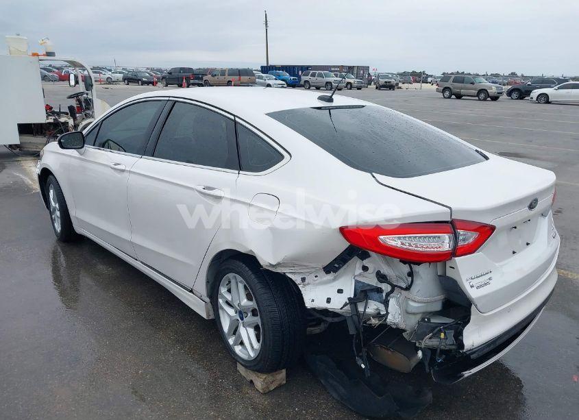 Photo 3 of 2016 Ford Fusion SE (VIN 3FA6P0HD7GR314497)