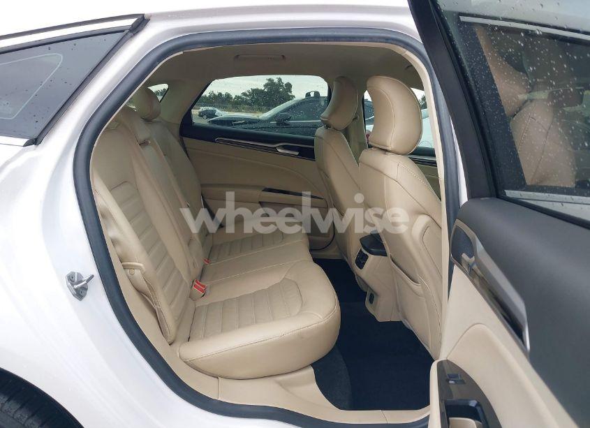 Photo 8 of 2016 Ford Fusion SE (VIN 3FA6P0HD7GR314497)