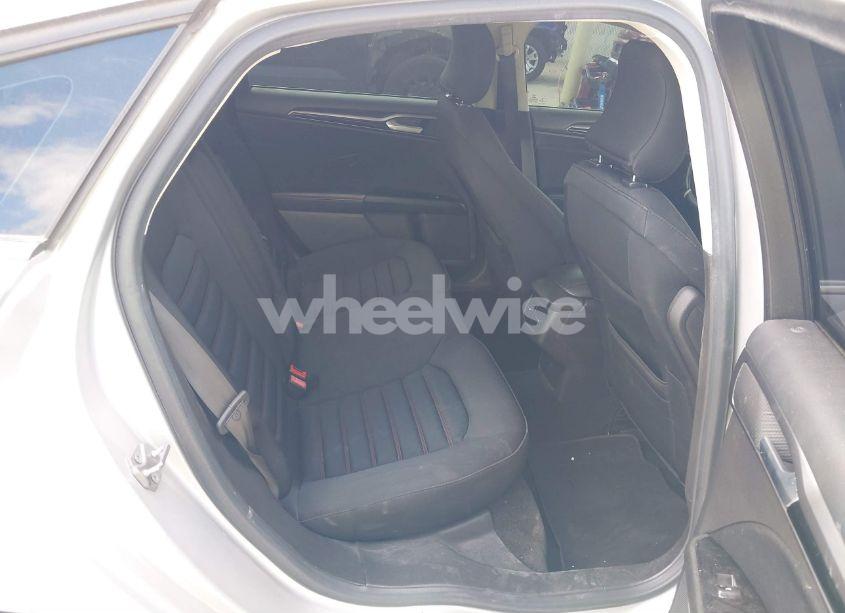 Photo 8 of 2016 Ford Fusion SE (VIN 3FA6P0HD7GR390253)