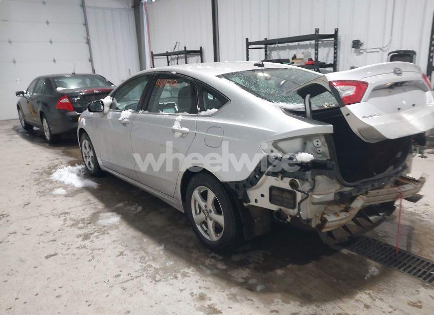 Photo 3 of 2016 Ford Fusion SE (VIN 3FA6P0HD7GR396411)