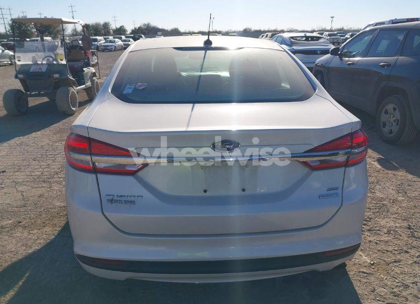 Photo 16 of 2017 Ford Fusion SE (VIN 3FA6P0HD7HR114480)