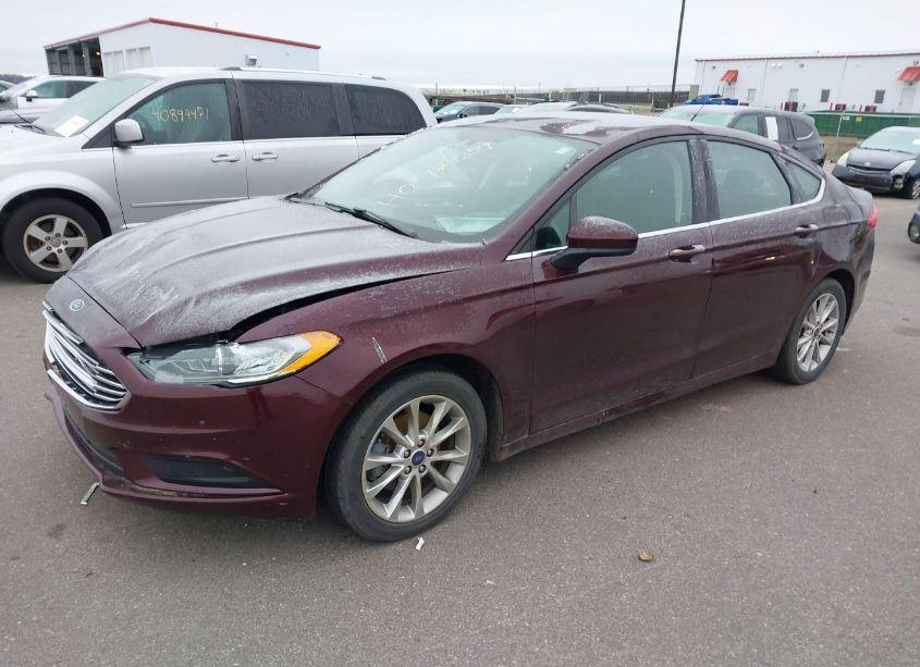 Photo 2 of 2017 Ford Fusion SE (VIN 3FA6P0HD7HR156468)