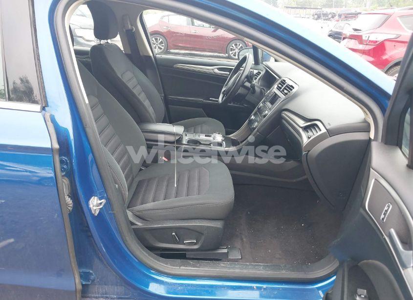 Photo 5 of 2017 Ford Fusion SE (VIN 3FA6P0HD7HR169656)