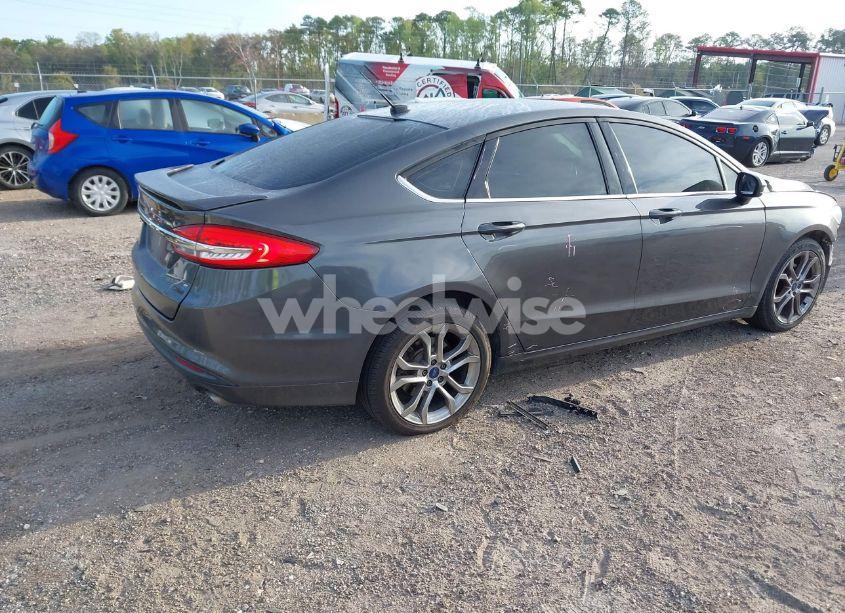 Photo 4 of 2017 Ford Fusion SE (VIN 3FA6P0HD7HR239754)