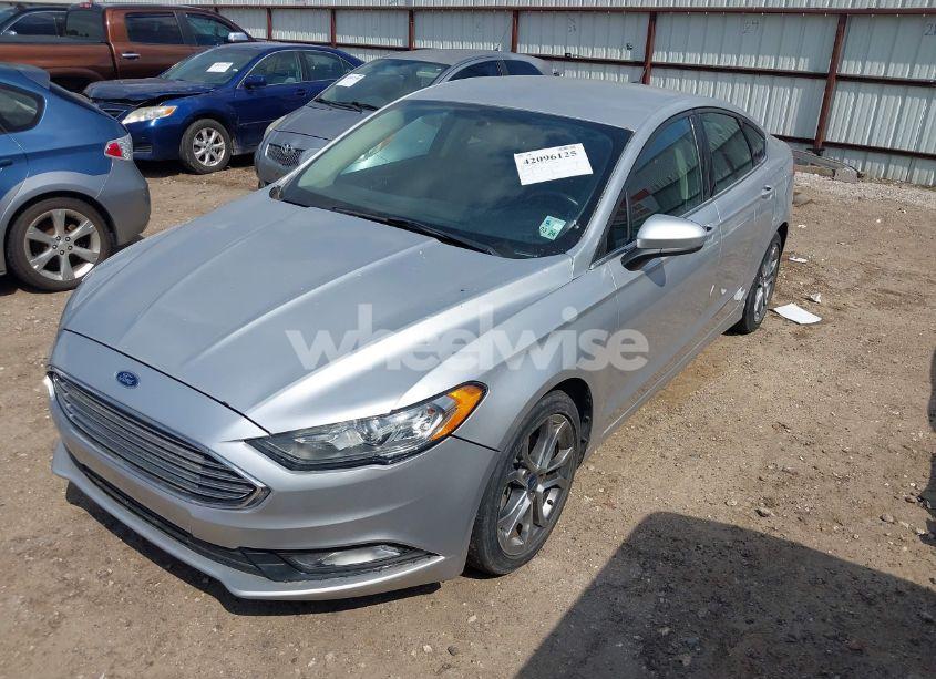 Photo 2 of 2017 Ford Fusion SE (VIN 3FA6P0HD7HR244436)