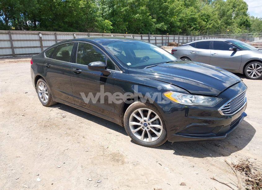 2017 Ford Fusion SE (VIN 3FA6P0HD7HR261897) main photo