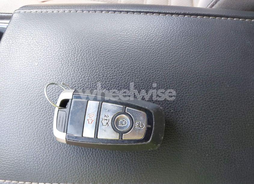 Photo 11 of 2017 Ford Fusion SE (VIN 3FA6P0HD7HR261897)