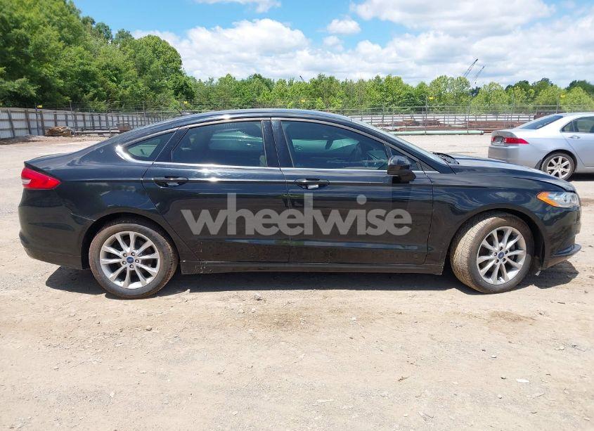 Photo 13 of 2017 Ford Fusion SE (VIN 3FA6P0HD7HR261897)