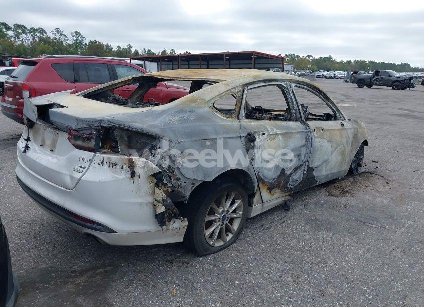 Photo 4 of 2017 Ford Fusion SE (VIN 3FA6P0HD7HR290249)