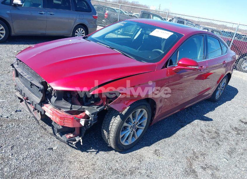 Photo 2 of 2017 Ford Fusion SE (VIN 3FA6P0HD7HR290431)