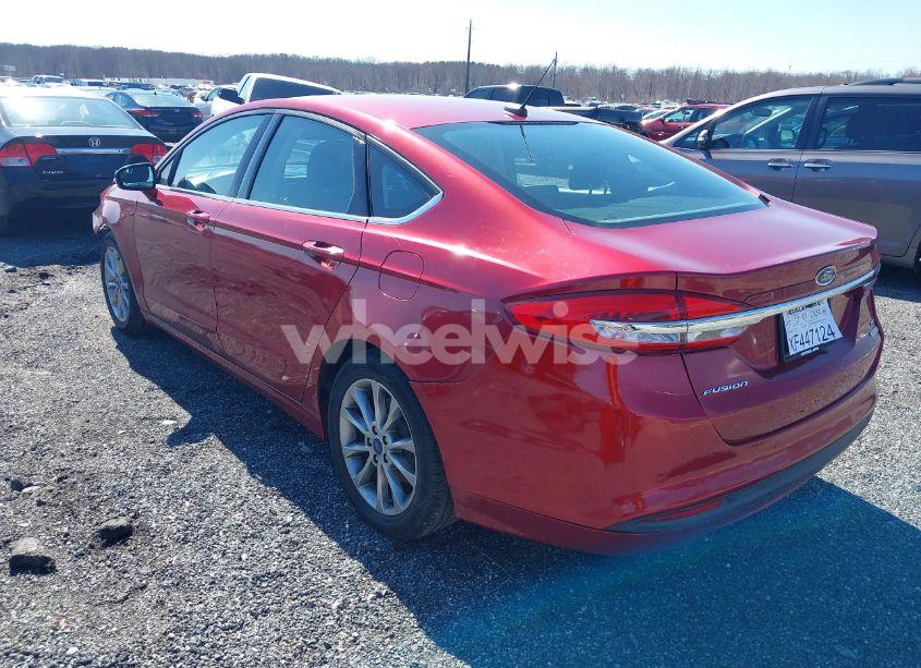 Photo 3 of 2017 Ford Fusion SE (VIN 3FA6P0HD7HR290431)
