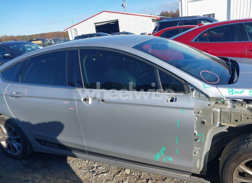 Photo 14 of 2017 Ford Fusion SE (VIN 3FA6P0HD7HR302366)