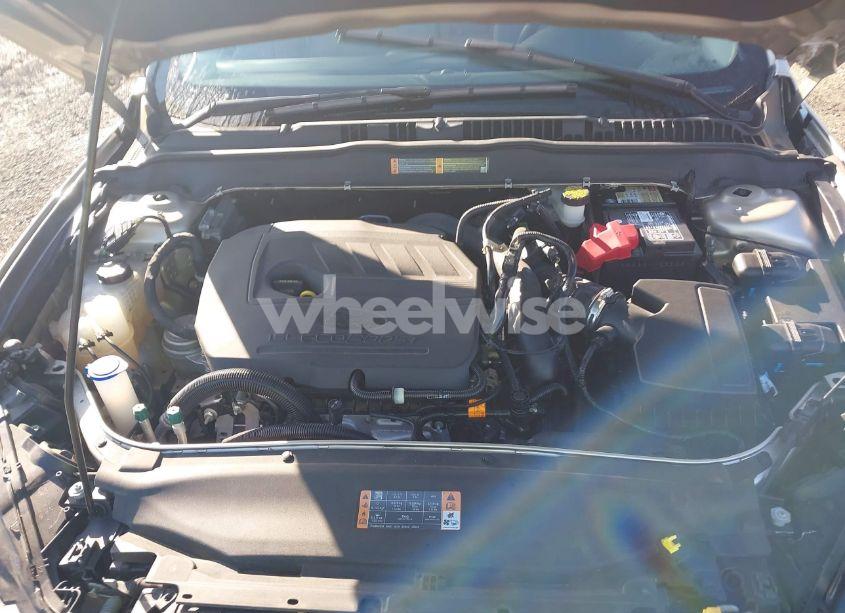 Photo 10 of 2017 Ford Fusion SE (VIN 3FA6P0HD7HR304442)