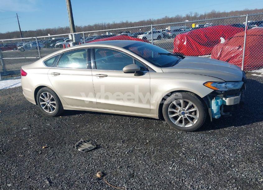 Photo 13 of 2017 Ford Fusion SE (VIN 3FA6P0HD7HR304442)