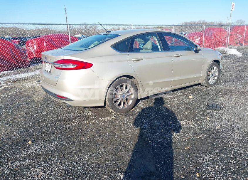 Photo 4 of 2017 Ford Fusion SE (VIN 3FA6P0HD7HR304442)