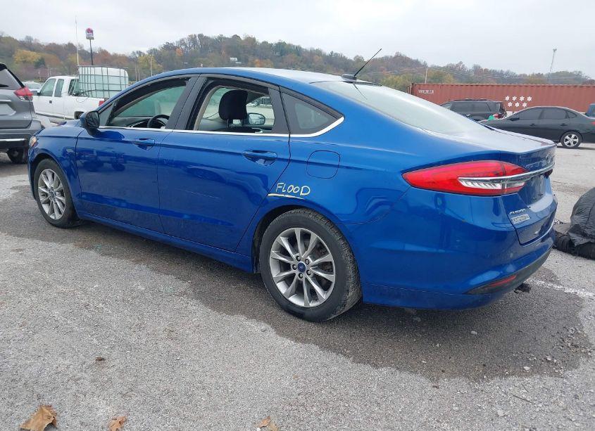 Photo 3 of 2017 Ford Fusion SE (VIN 3FA6P0HD7HR414441)