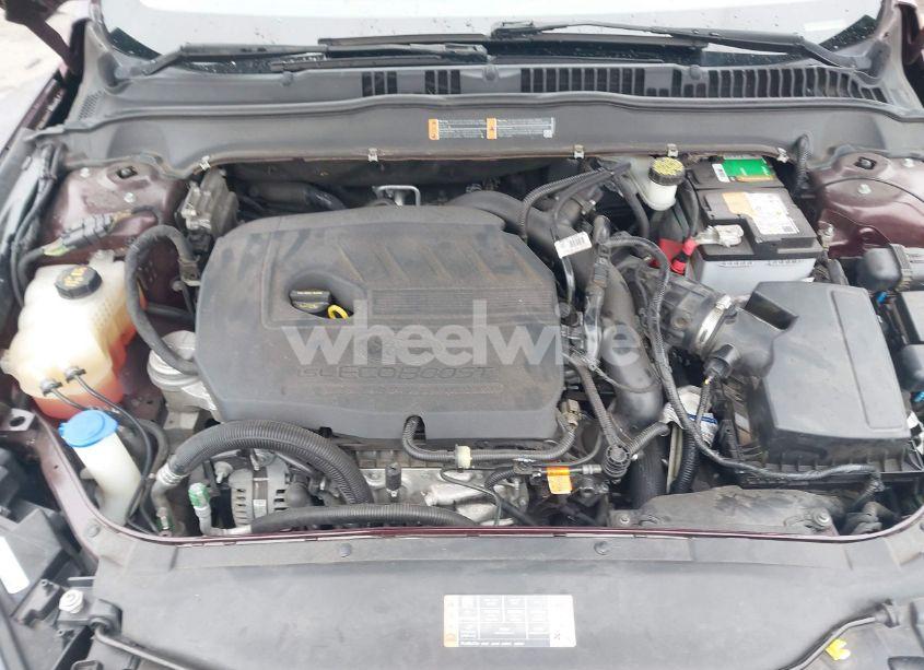 Photo 10 of 2018 Ford Fusion SE (VIN 3FA6P0HD7JR144018)